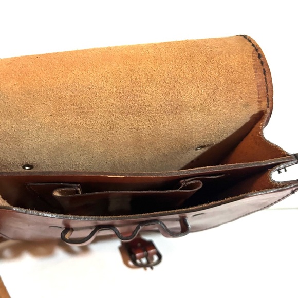 Vintage unisex handmade Brown Leather Crossbody Bag - Picture 7 of 7